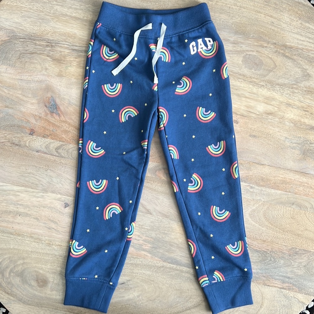 GAP Hoodie and Sweat Pants Set - Picture 7 of 9
